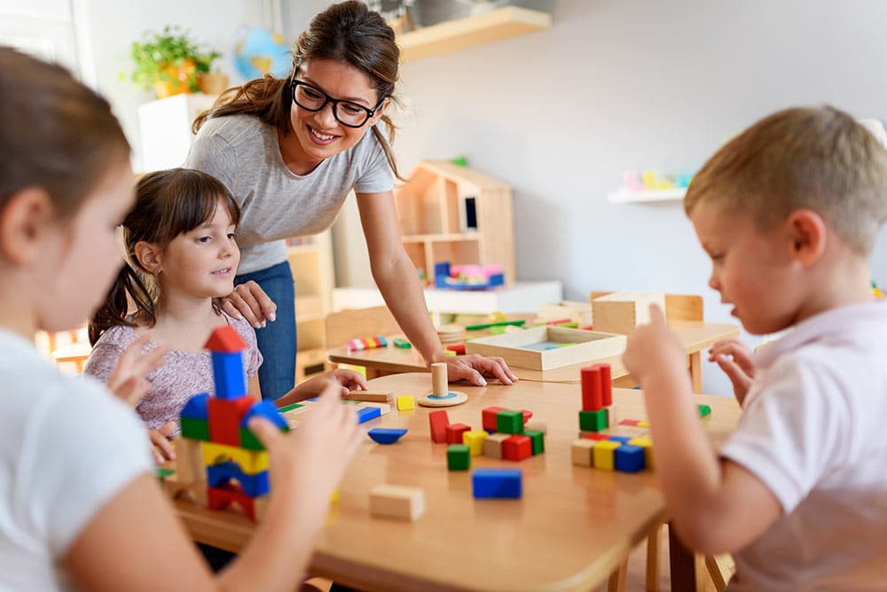 garde d'enfant à domicile lyon éducation positive